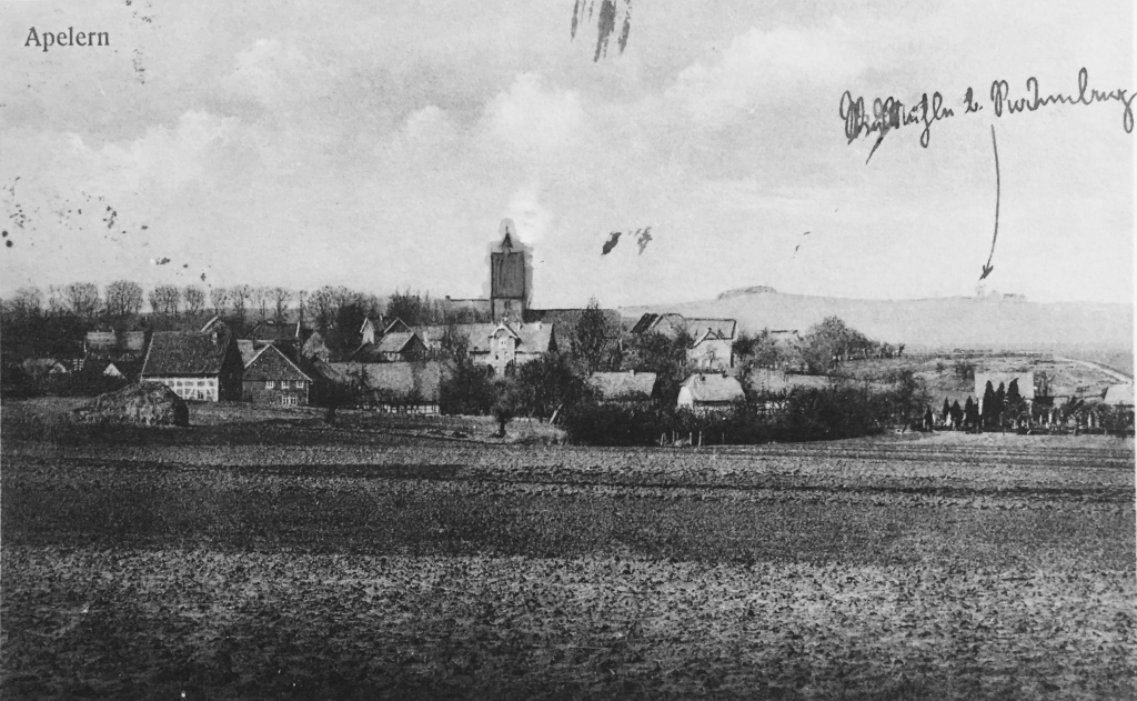 Apelern Panorama mit Kirche