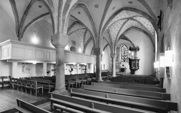 Blick in die Kirche 